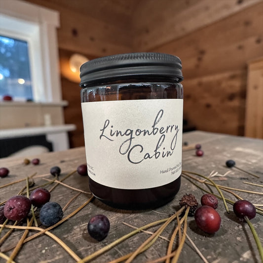 Lingonberry Cabin Candle